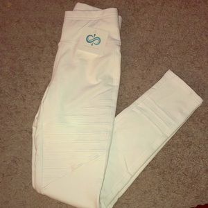 **NWT** • White Moto Jeggings